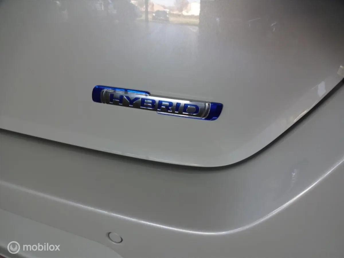 1.2 Smart Hybrid Style, Nieuw, actie € 2.200, - korting