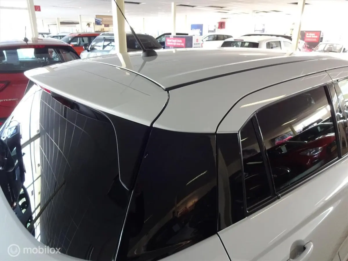 1.2 Smart Hybrid Style, Nieuw, actie € 2.200, - korting