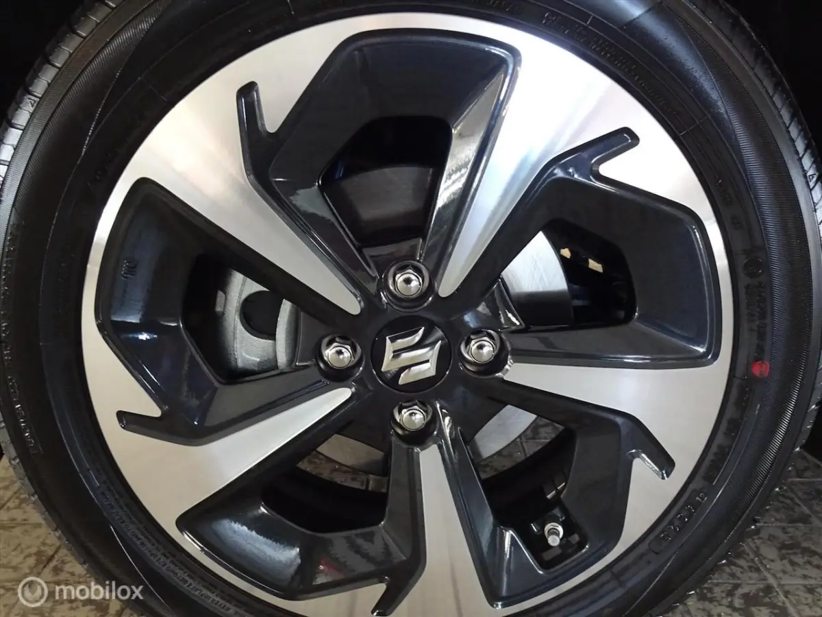 1.2 Smart Hybrid Style, Nieuw, actie € 2.200, - korting