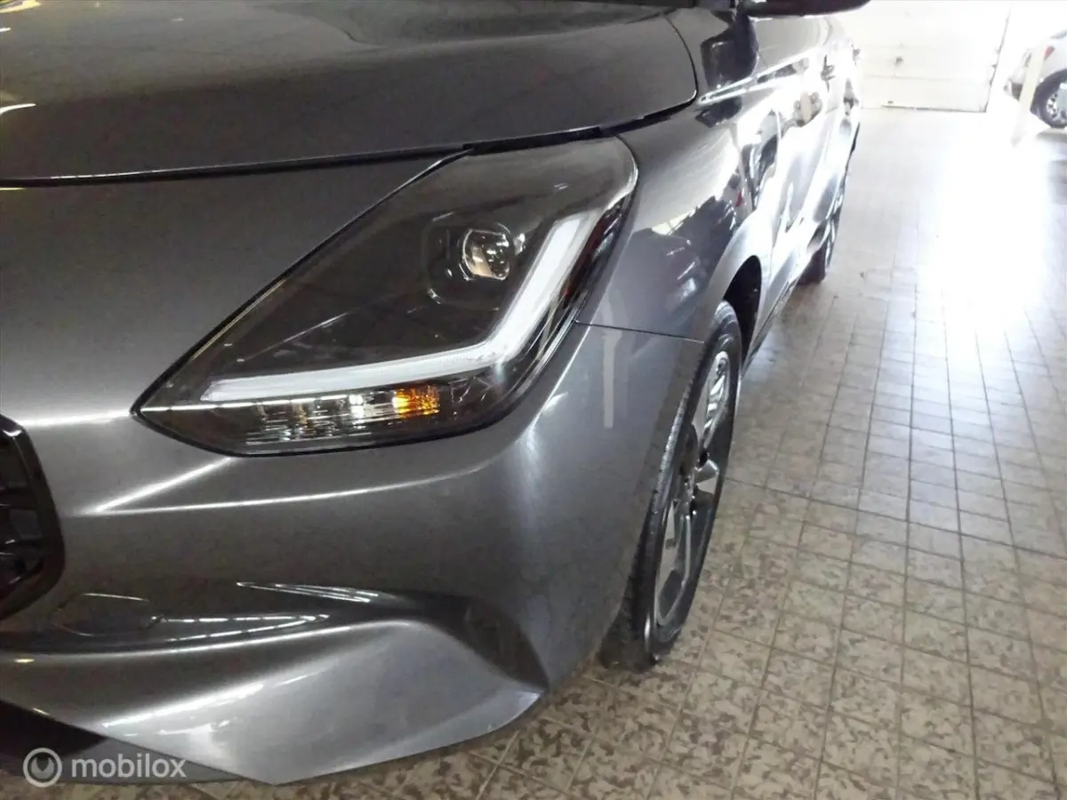 1.2 Smart Hybrid Style, Nieuw, actie € 2.200, - korting