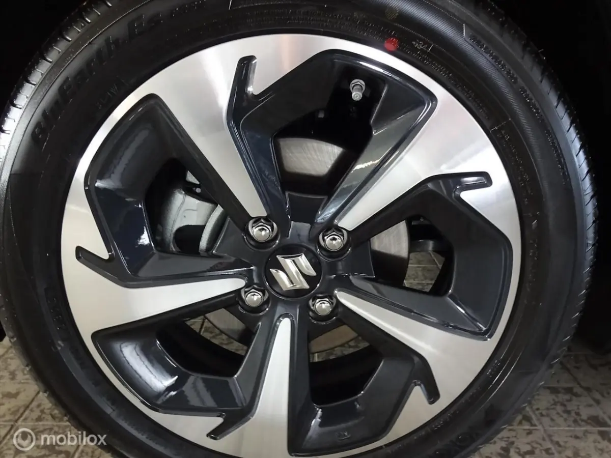 1.2 Smart Hybrid Style, Nieuw, actie € 2.200, - korting