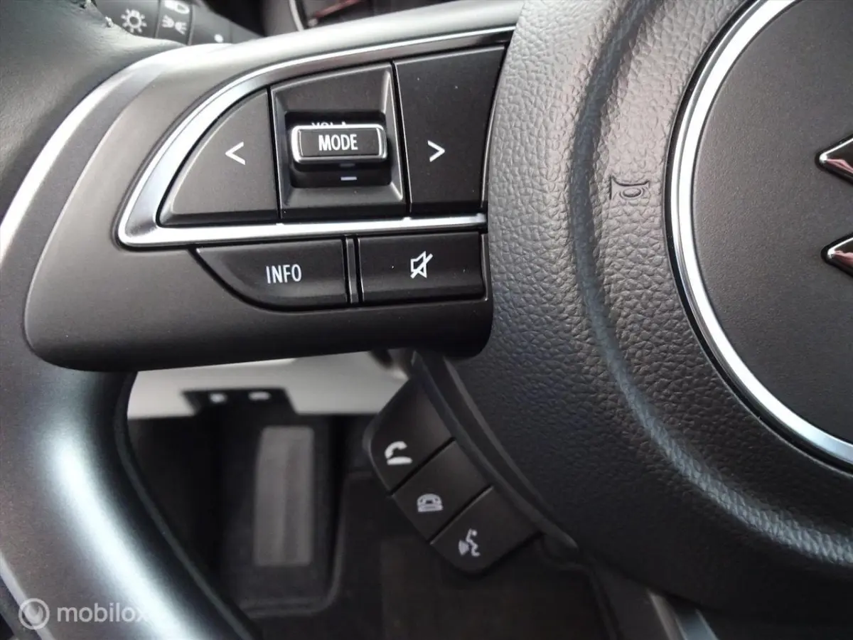 1.2 Smart Hybrid Style, Nieuw, actie € 2.200, - korting