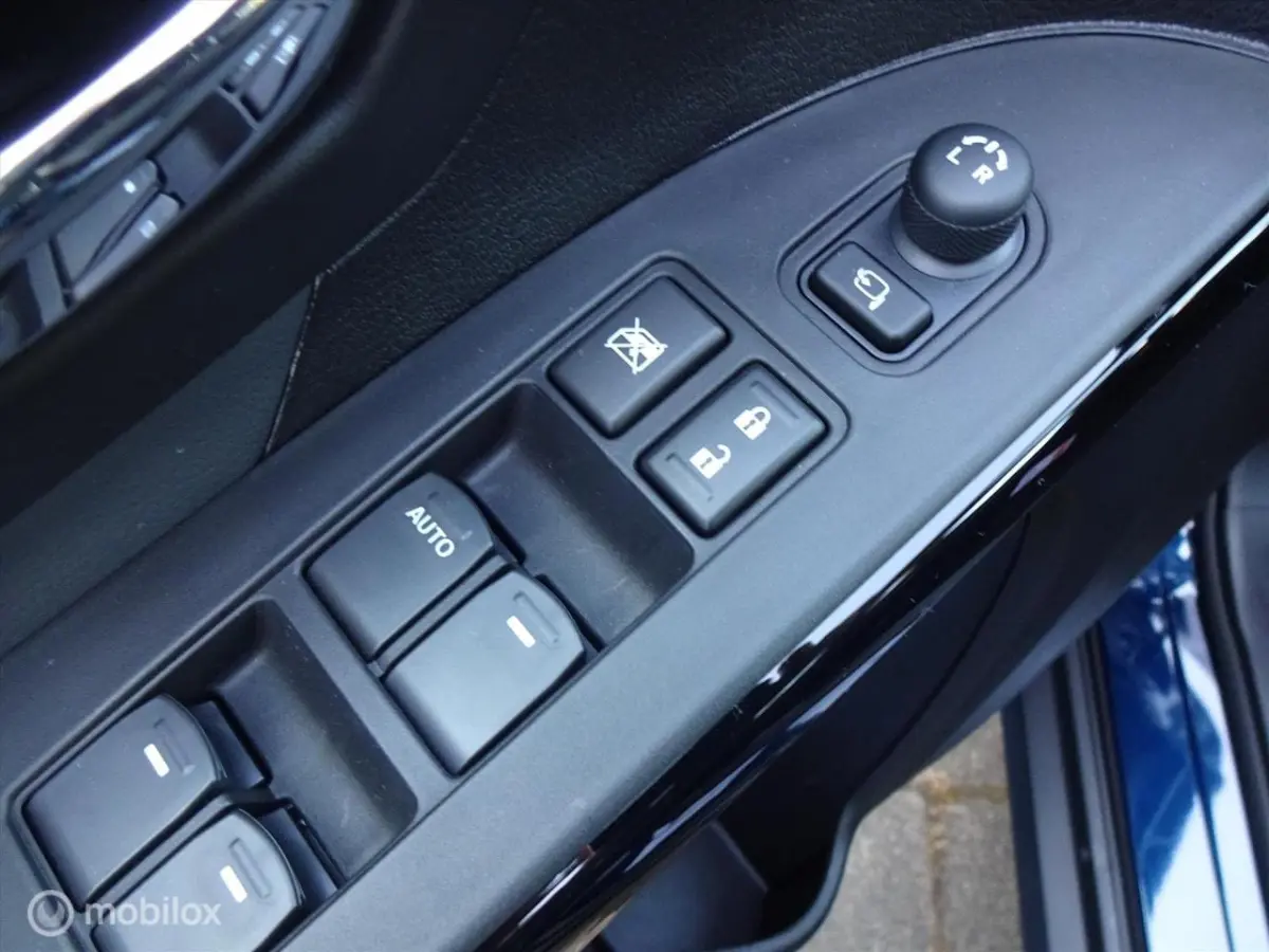 1.4 Boosterjet 110PK Smart Hybrid Special Edition, Nieuw