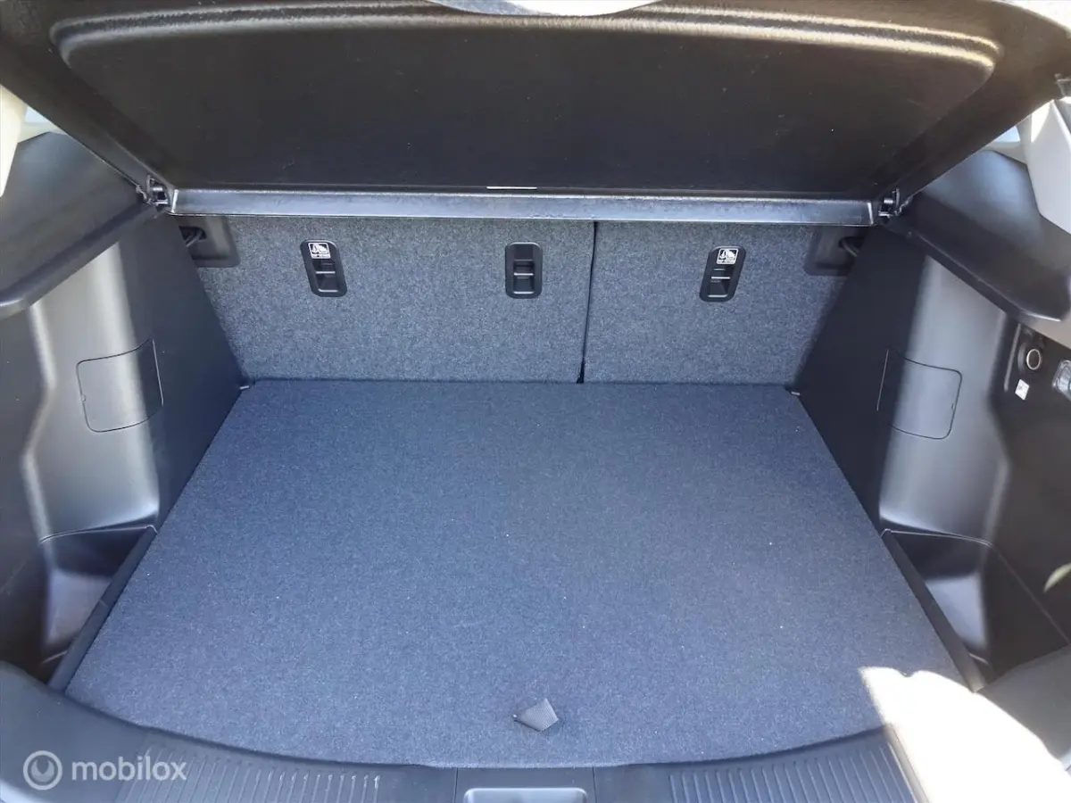 1.4 Boosterjet 110PK Smart Hybrid Special Edition, Nieuw