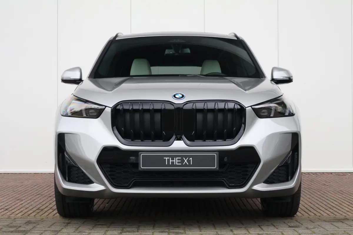 xDrive25e M Sportpakket Pro | Comfort Pack | Innovation Pack | Travel Pack |