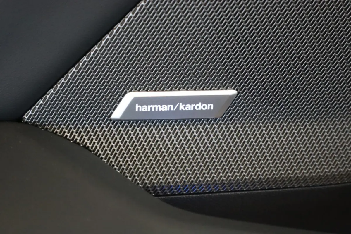 120 | M Sport Edition | M Sportpakket Pro | Innovation Pack | Harman Kardon
