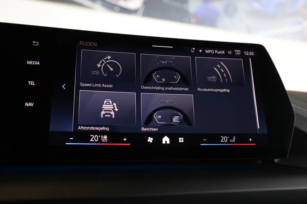 120 | M Sport Edition | M Sportpakket Pro | Innovation Pack | Harman Kardon