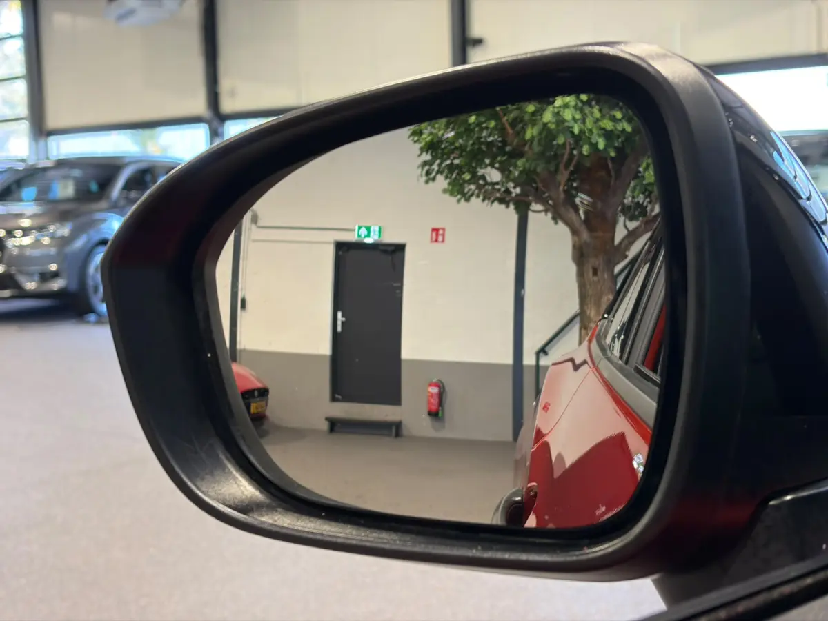 1.0 DIG-T Visia Carplay | Airco | Cruise Control | Lane assist
