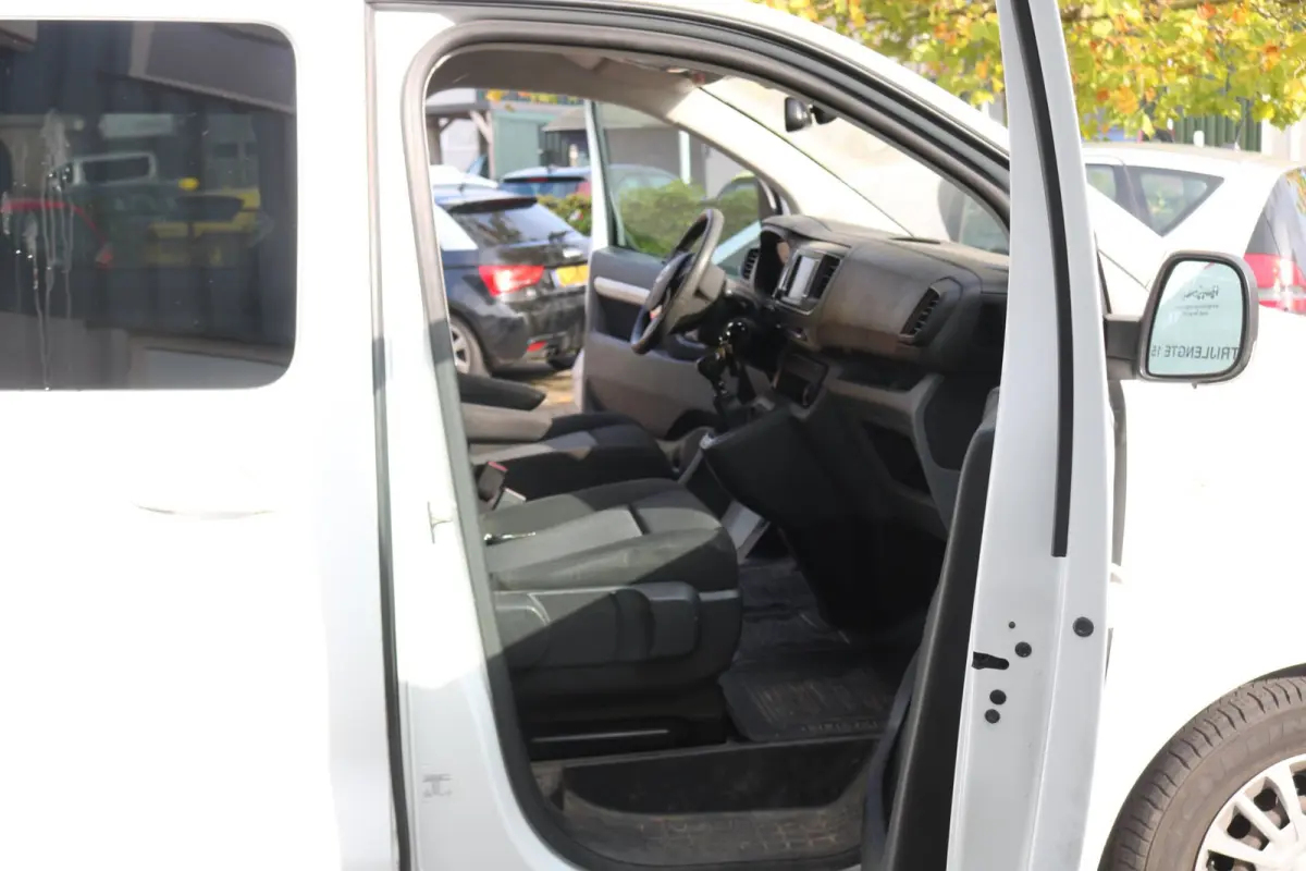 2.0 D-4D Professional Dubbel Cabine