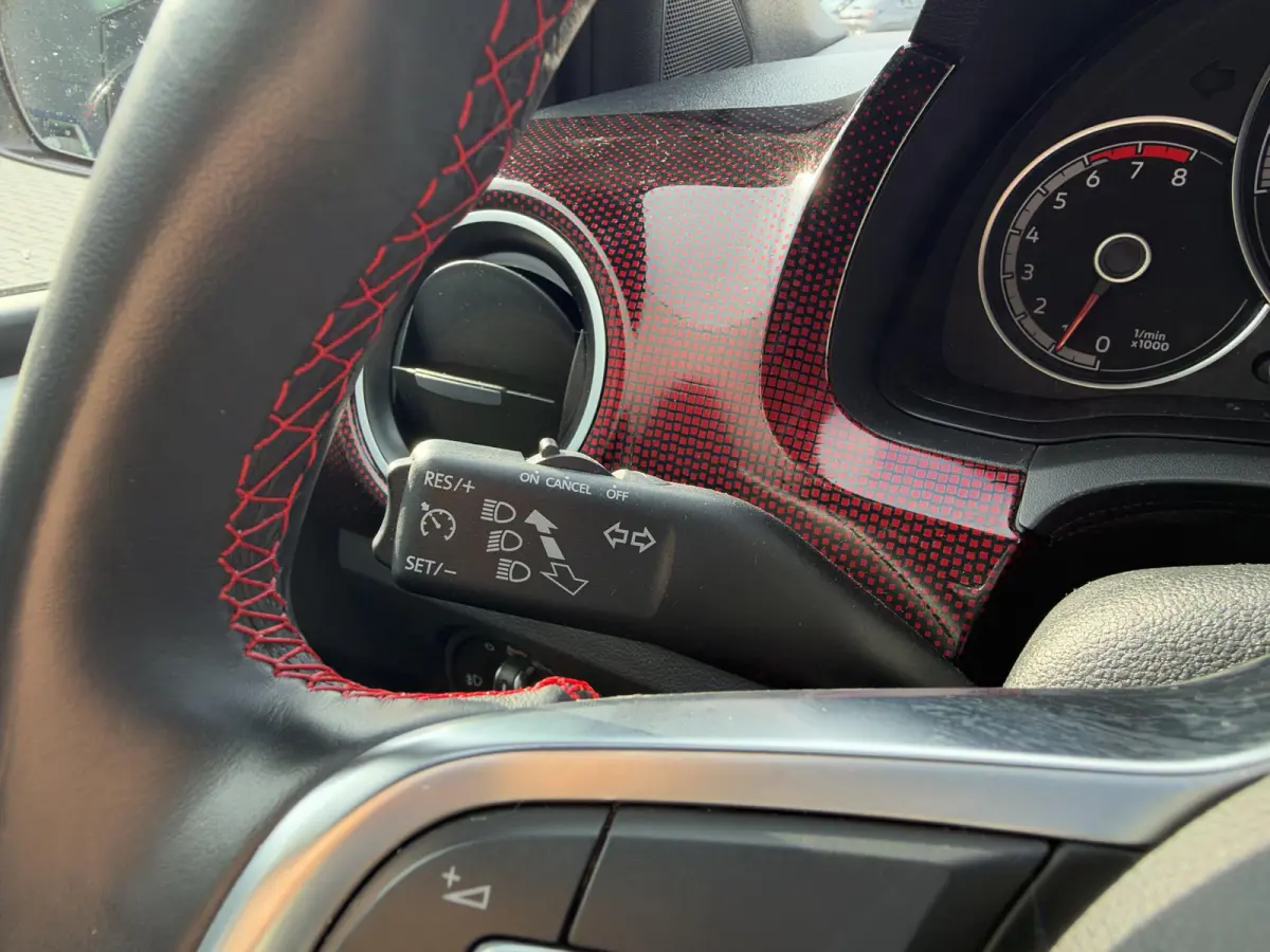 Up! 1.0 TSI GTI | Cruise Control | Achteruitrijcamera | Stoelverwarming | BT-audio | Climate Control |