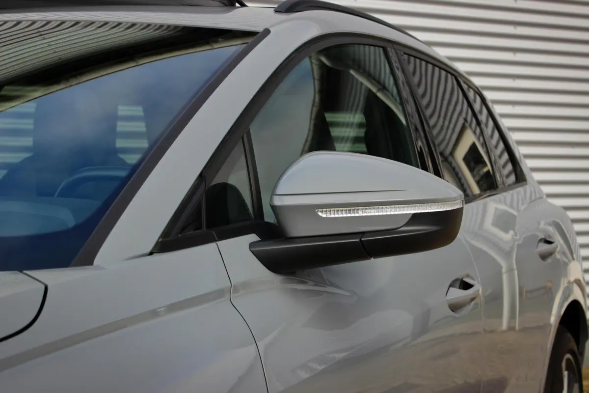 40 Advanced edition 77 kWh // 97,4% SoH | S-line | Panoramadak | Black Optic | Camera | Smartphone pakket | Keyless Advanced