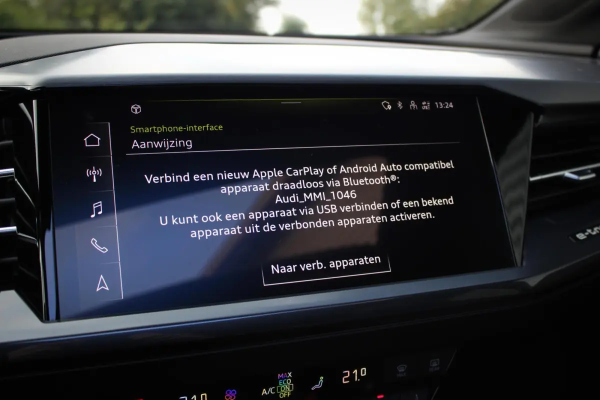 40 Advanced edition 77 kWh // 97,4% SoH | S-line | Panoramadak | Black Optic | Camera | Smartphone pakket | Keyless Advanced