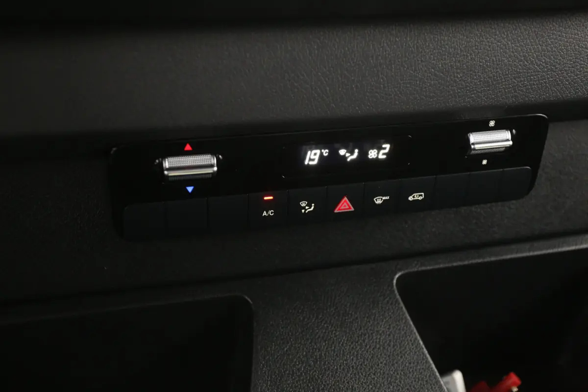 314 CDI | Bakwagen | Zijdeur | Laadklep | Laadbak | Automaat | Airco | 3 Zits