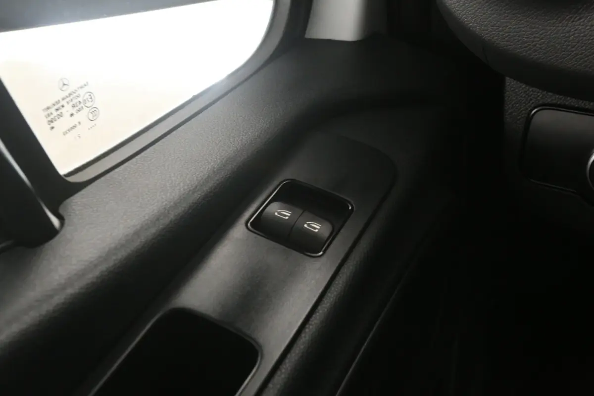 314 CDI | Bakwagen | Zijdeur | Laadklep | Laadbak | Automaat | Airco | 3 Zits