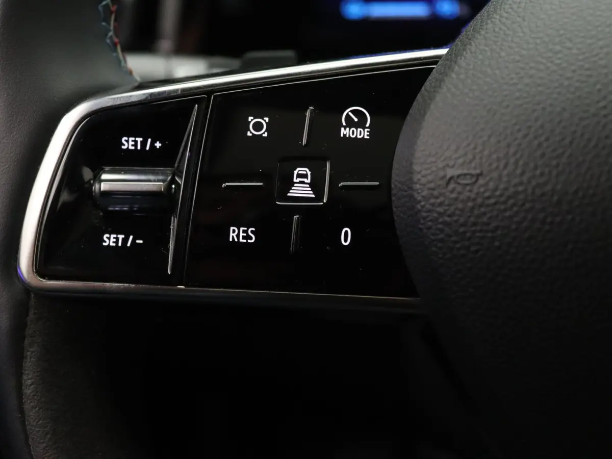 EV87 long range esprit Alpine Apple Carplay/Android Auto