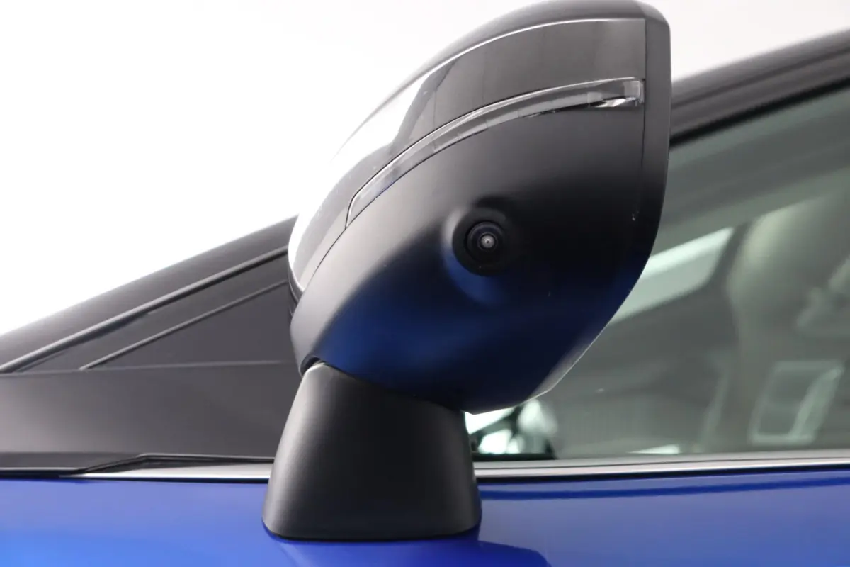 1.3 MHEV Premiere Edition | trekhaak | panoramadak | head-up display |
