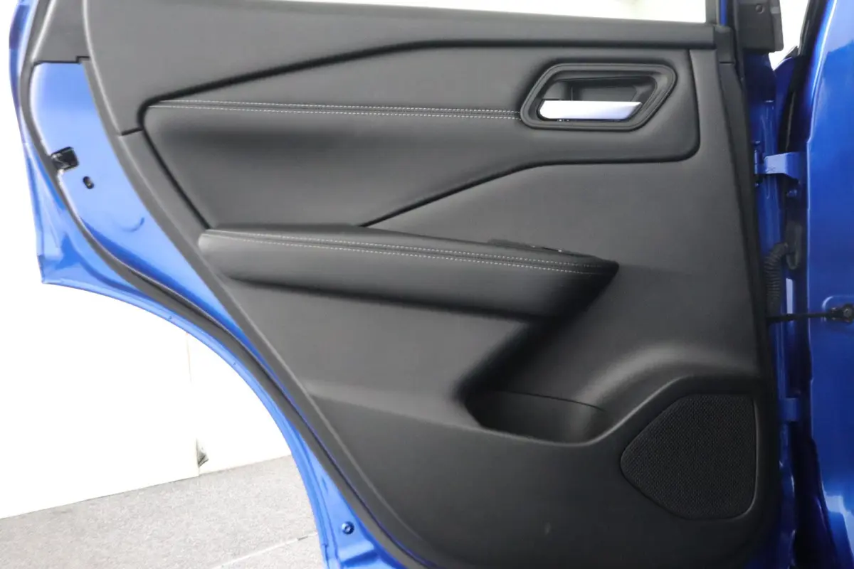 1.3 MHEV Premiere Edition | trekhaak | panoramadak | head-up display |