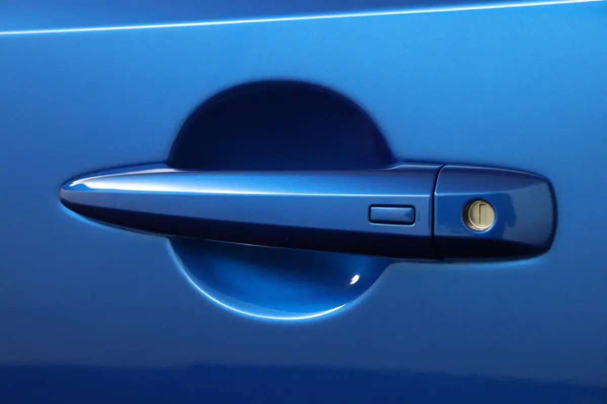 1.3 MHEV Premiere Edition | trekhaak | panoramadak | head-up display |