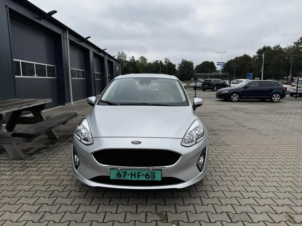 1.0 EcoBoost Connected 5d
