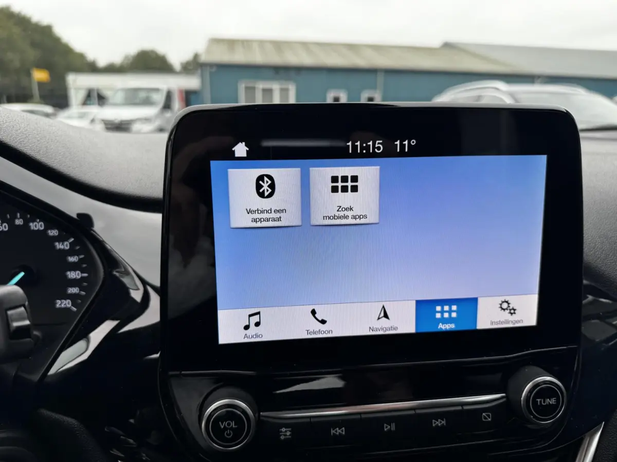 1.0 EcoBoost Connected 5d