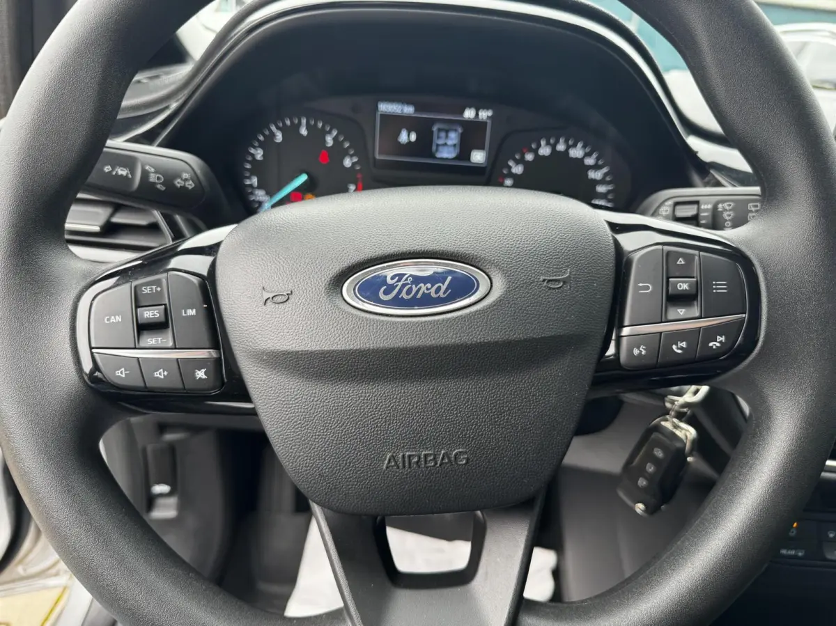 1.0 EcoBoost Connected 5d