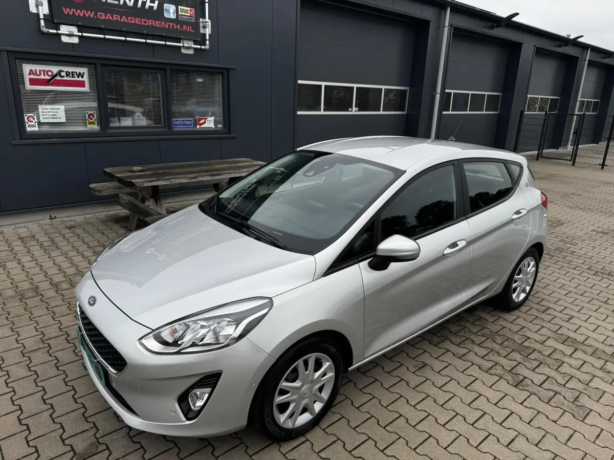 1.0 EcoBoost Connected 5d