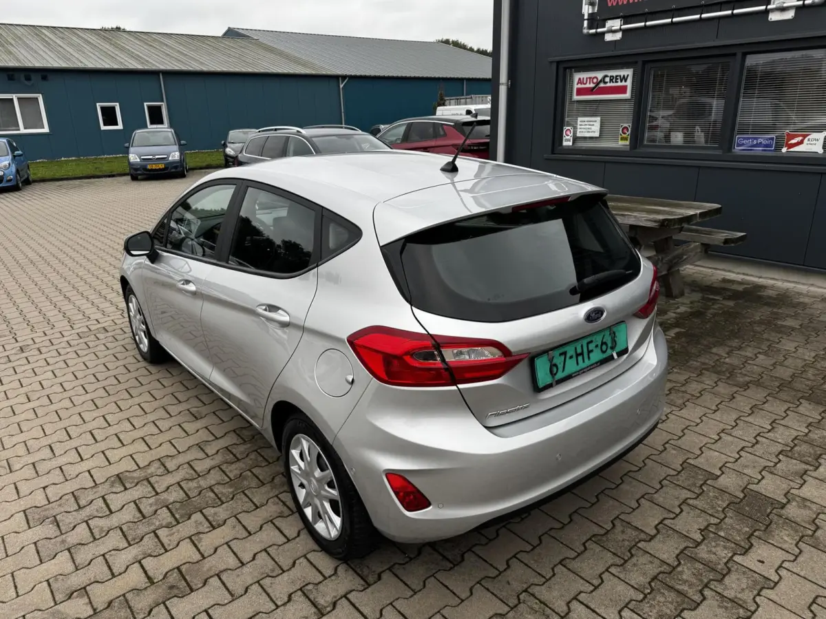 1.0 EcoBoost Connected 5d