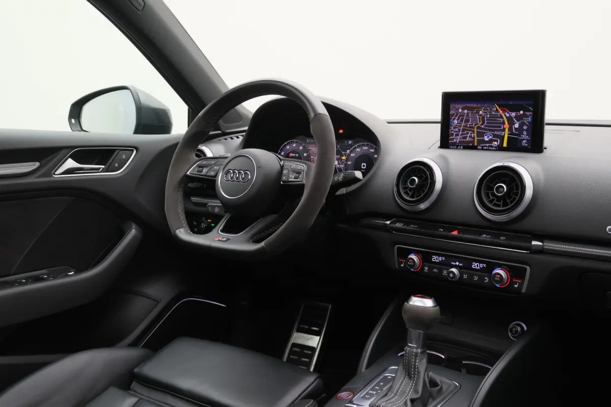 2.5 TFSI Quattro Panoramadak, Virtual Cokcpit, Leer, ACC, B&O, Apple CarPlay, Camera, Keyless, 19"