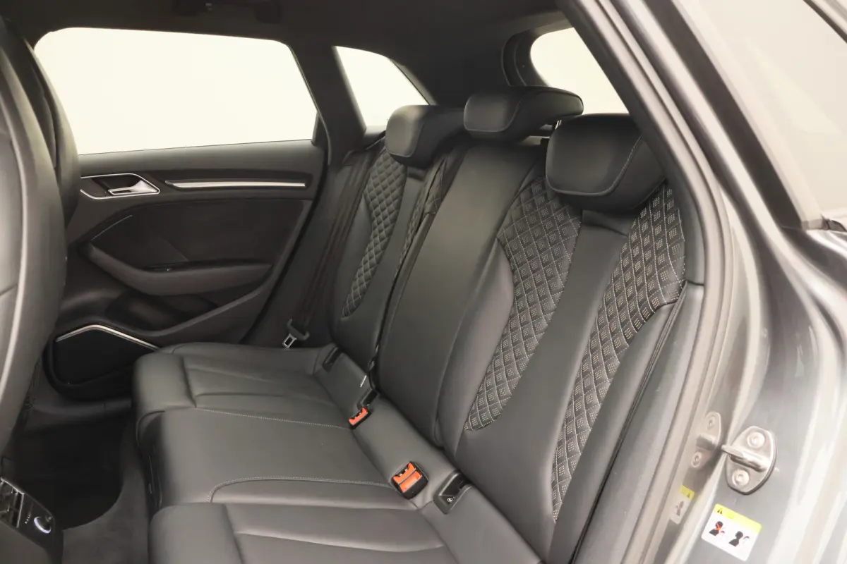 2.5 TFSI Quattro Panoramadak, Virtual Cokcpit, Leer, ACC, B&O, Apple CarPlay, Camera, Keyless, 19"