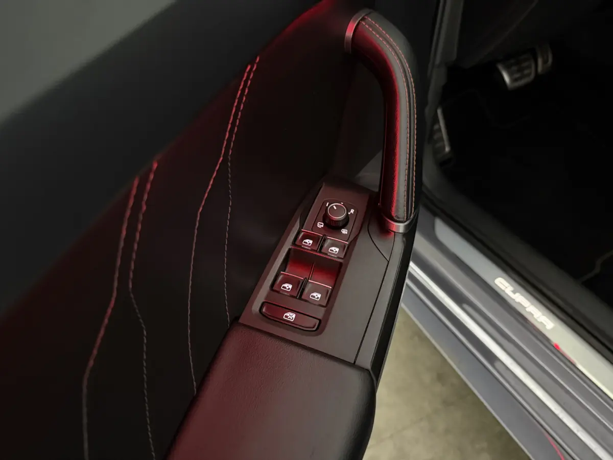 1.4 e-Hybrid VZ Business | Pano | Sfeer | Virtual | Camera | Memory | Carplay | Cruise | Trekhaak