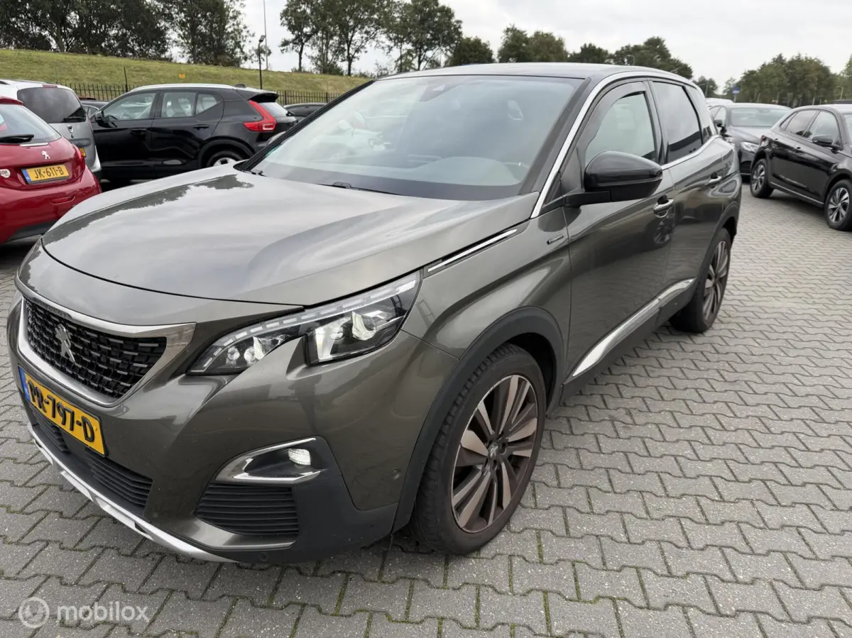 1.2 PureTech GT Line navi clima