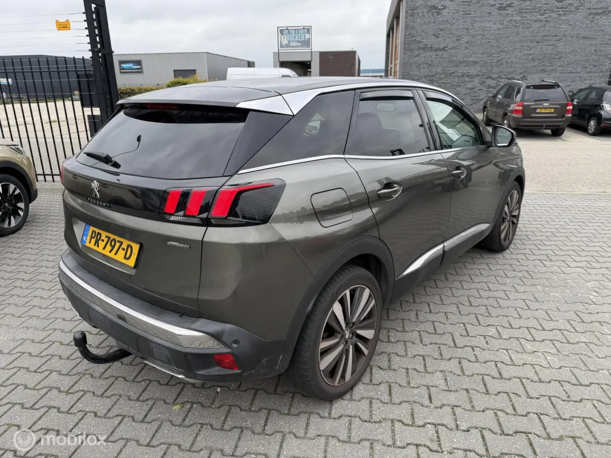 1.2 PureTech GT Line navi clima