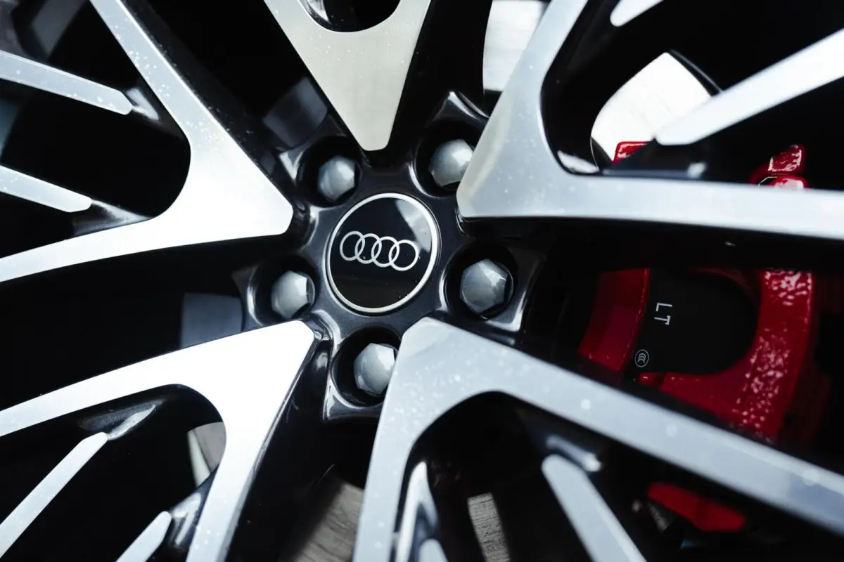 60 TFSI e quattro Pro Line S Competition