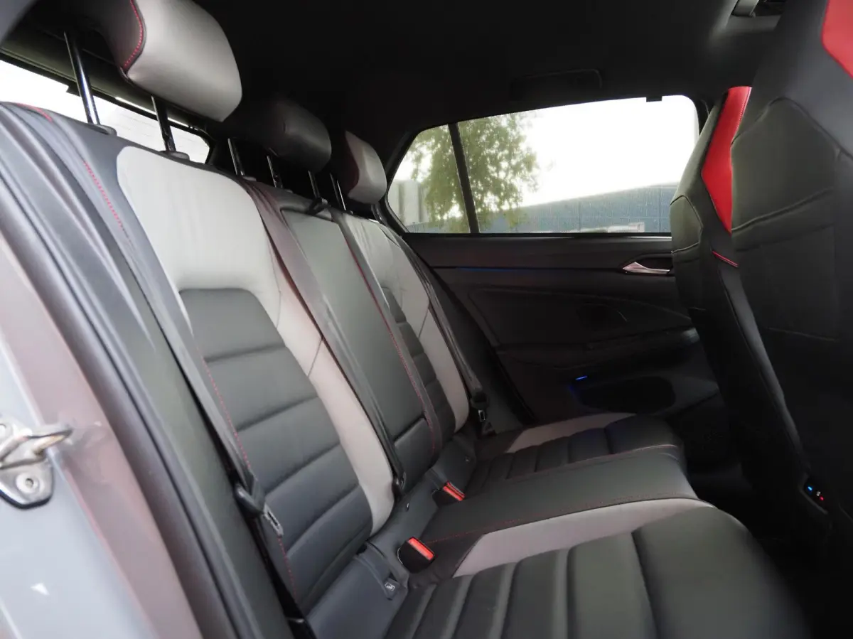 2.0 TSI GTI | Pano | Stoelventilatie | Leder | Harmon Kardon | Blind Spot | Stoelverwarming | IQ LED | Trekhaak | Ambient Sfeerverlichting | Carplay | Keyless | Digital Dash | Stuurwielverwa