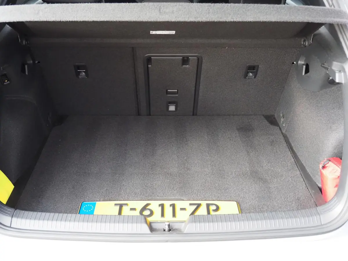 2.0 TSI GTI | Pano | Stoelventilatie | Leder | Harmon Kardon | Blind Spot | Stoelverwarming | IQ LED | Trekhaak | Ambient Sfeerverlichting | Carplay | Keyless | Digital Dash | Stuurwielverwa