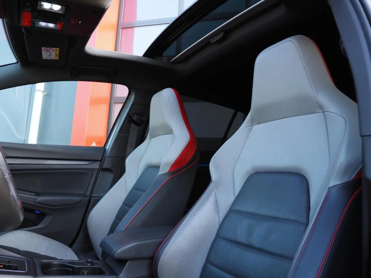2.0 TSI GTI | Pano | Stoelventilatie | Leder | Harmon Kardon | Blind Spot | Stoelverwarming | IQ LED | Trekhaak | Ambient Sfeerverlichting | Carplay | Keyless | Digital Dash | Stuurwielverwa
