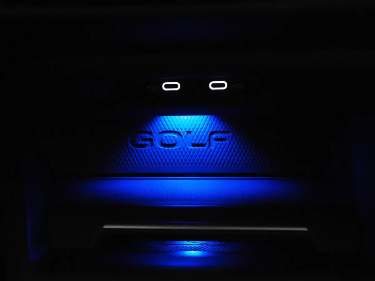 2.0 TSI GTI | Pano | Stoelventilatie | Leder | Harmon Kardon | Blind Spot | Stoelverwarming | IQ LED | Trekhaak | Ambient Sfeerverlichting | Carplay | Keyless | Digital Dash | Stuurwielverwa
