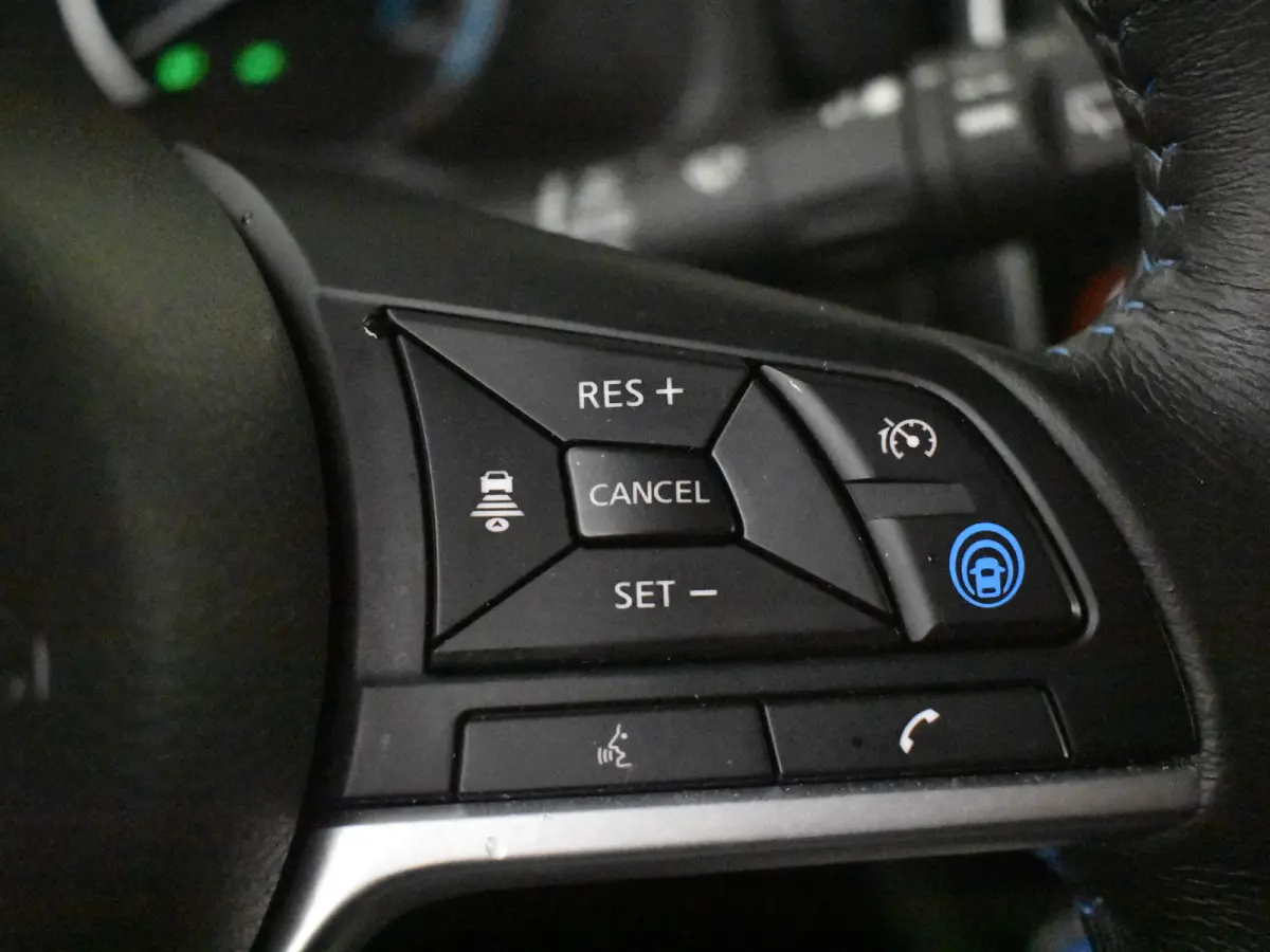 e+ Tekna 59 kWh l 360gr Camera l Stoelverwarming Voor en achter l Leder l Trekhaak l Bose Sound l