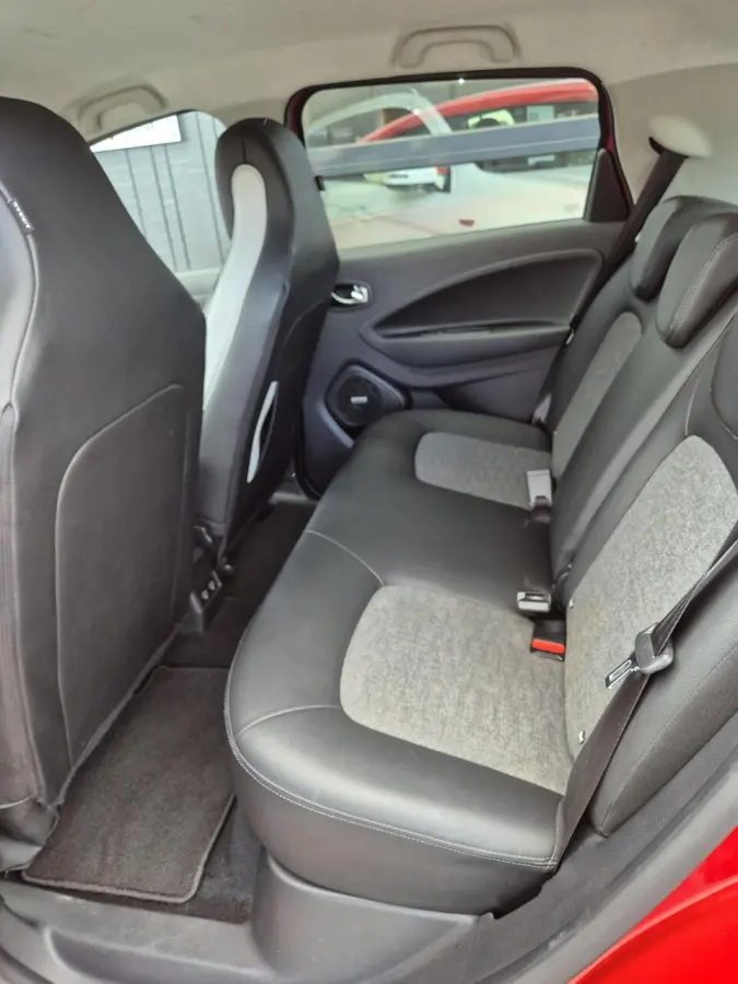 R135 Intens 52 kWh (ex Accu)|Camera|Stoel+Stuurverwarming|Navi|Cruise|