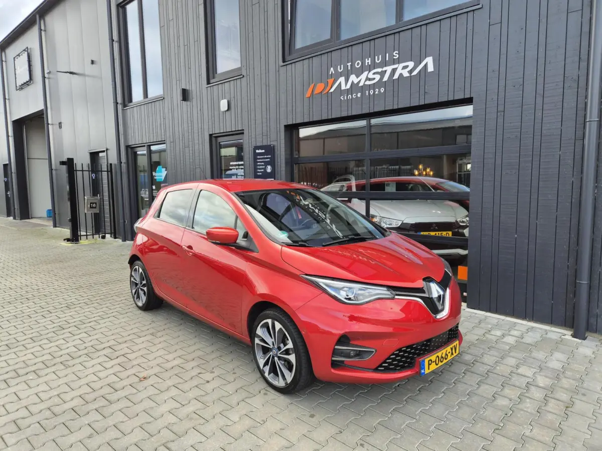 R135 Intens 52 kWh (ex Accu)|Camera|Stoel+Stuurverwarming|Navi|Cruise|