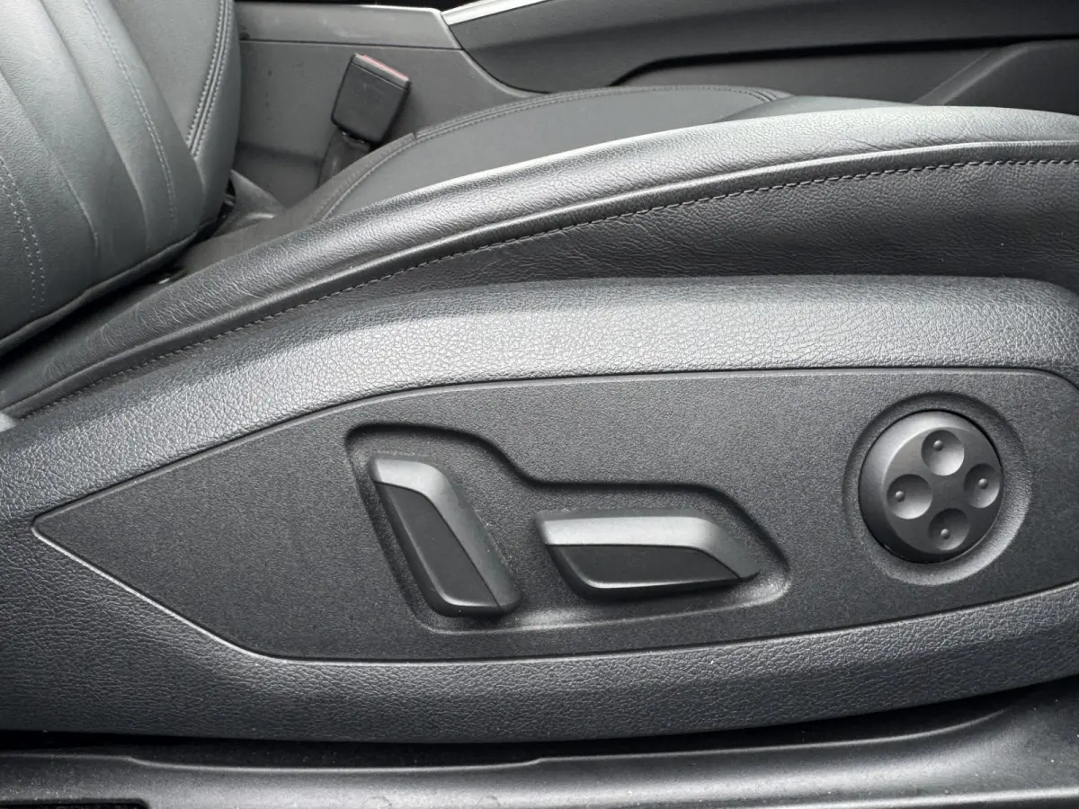 35 TFSI 150PK S-TRONIC S-LINE ADVANCED SPORT LEDER/CAMERA/CARPLAY