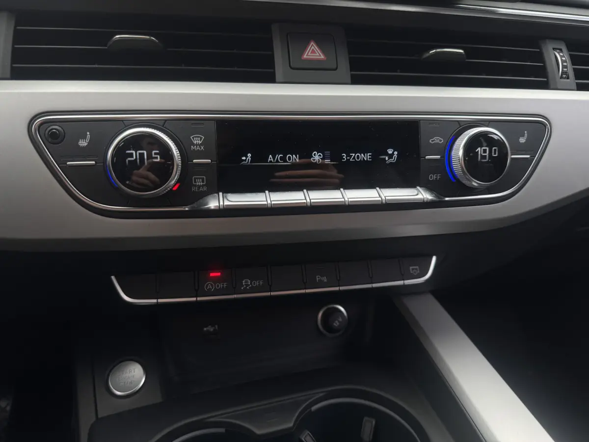 35 TFSI 150PK S-TRONIC S-LINE ADVANCED SPORT LEDER/CAMERA/CARPLAY