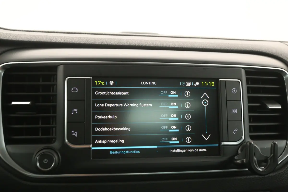 75 kWh L2H1 Long Range | 7 Zits | Pano | Snelladen | SOH 92% | Clima | Camera | HUD | Cruise | Carplay | 2xSchuifdeur Elektr.
