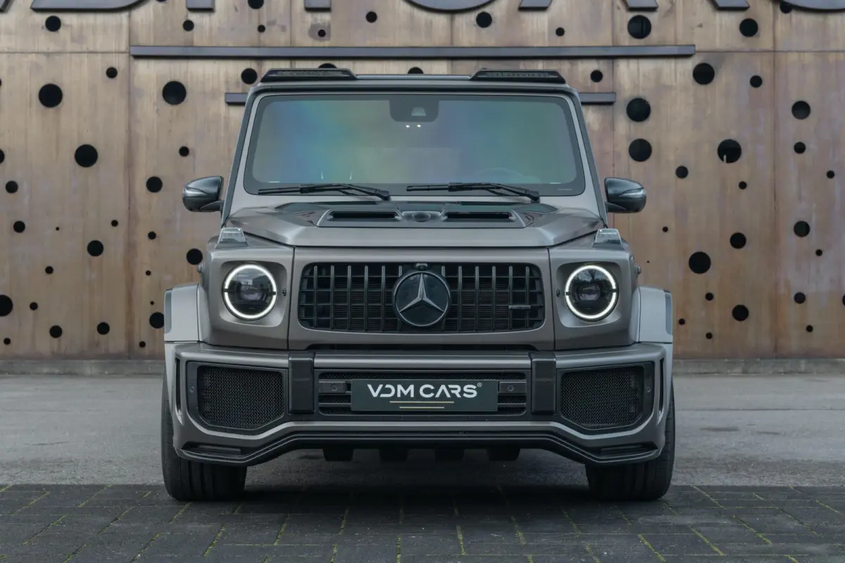 63 | URBAN Widetrack | Carbon | Akrapovič | Rear-Entertainment | KW Suspension |