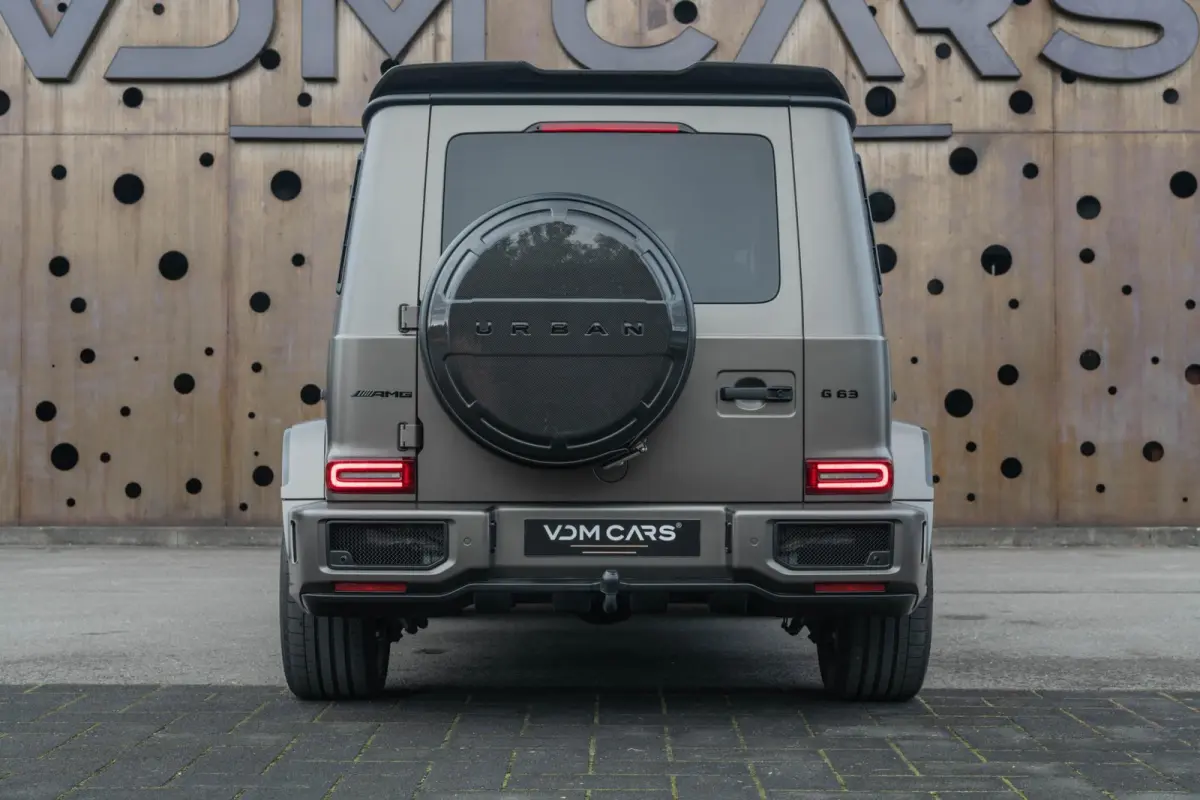63 | URBAN Widetrack | Carbon | Akrapovič | Rear-Entertainment | KW Suspension |