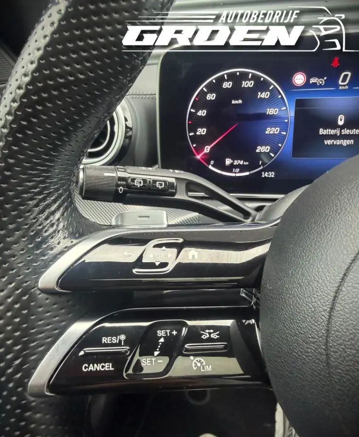 300 e 4MATIC AMG Line PANO|360|ACC|HEADUP|