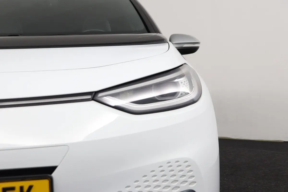 First Plus 58 kWh | stoelverwarming | adaptieve cruise control | achteruitrijcamera |