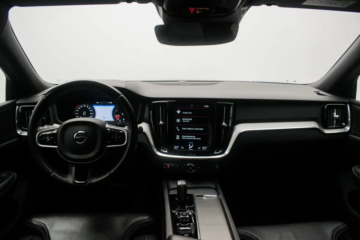 2.0 B3 R-Design Black Pack NL-auto [ Massage Stoelkoeling/verwarming Harman-Kardon Nappa Memory Pilot Assist DAB ]