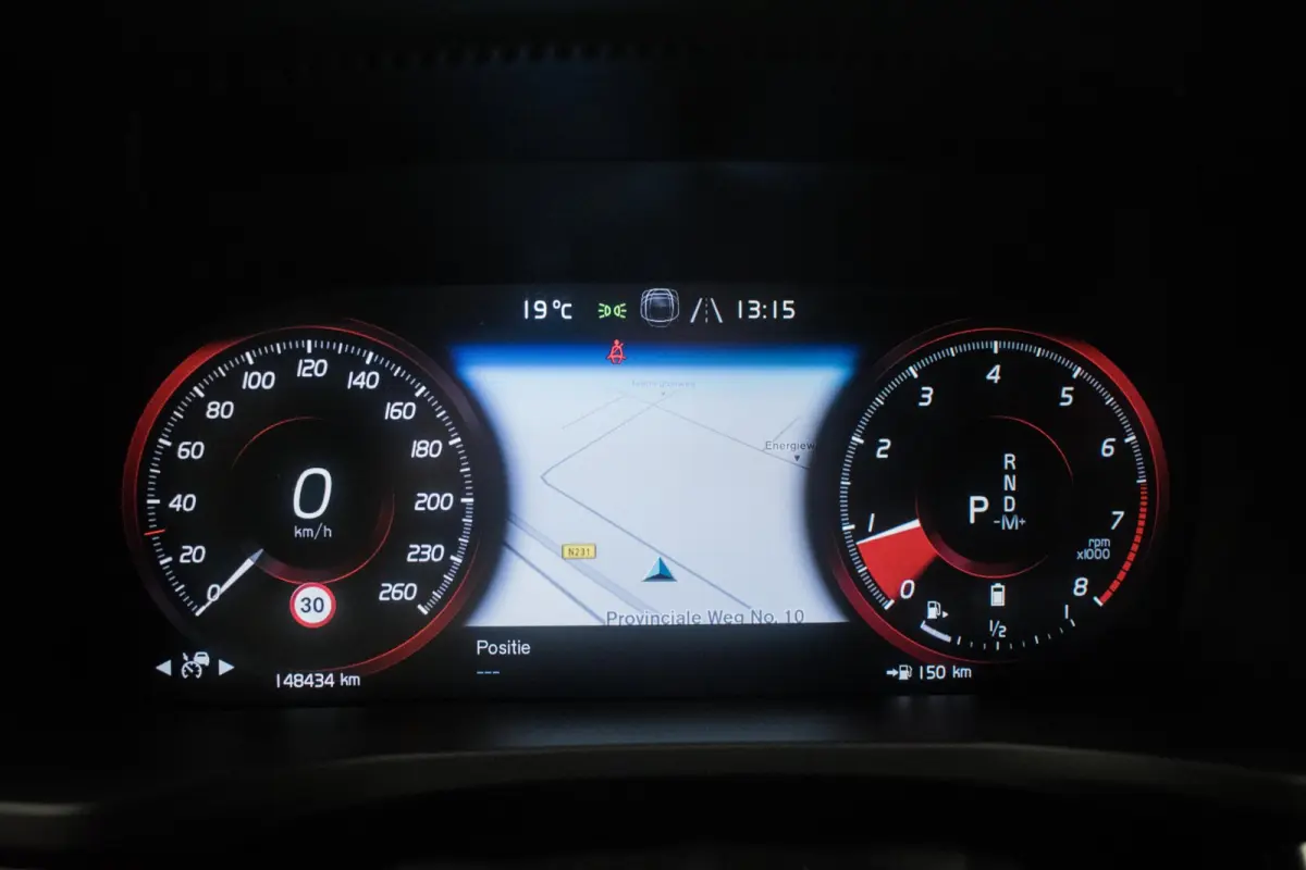 2.0 B3 R-Design Black Pack NL-auto [ Massage Stoelkoeling/verwarming Harman-Kardon Nappa Memory Pilot Assist DAB ]