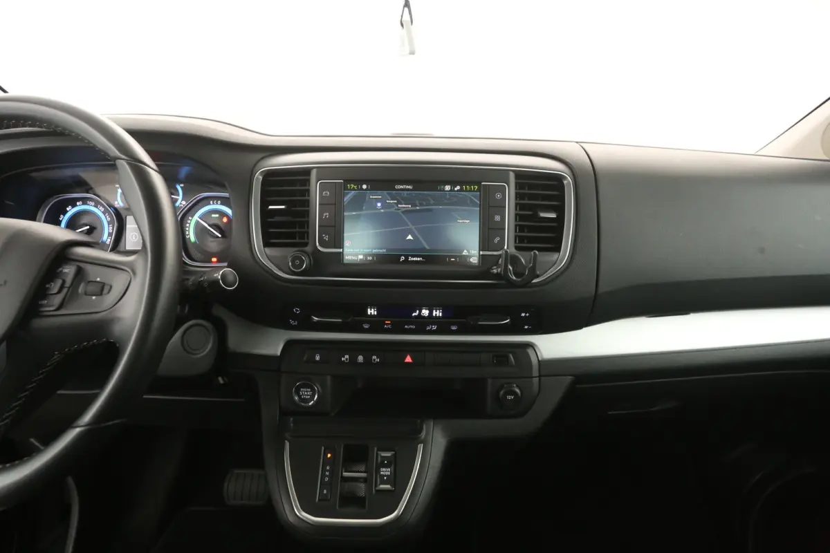 75 kWh L2H1 Long Range | 7 Zits | Pano | Snelladen | SOH 92% | Clima | Camera | HUD | Cruise | Carplay | 2xSchuifdeur Elektr.